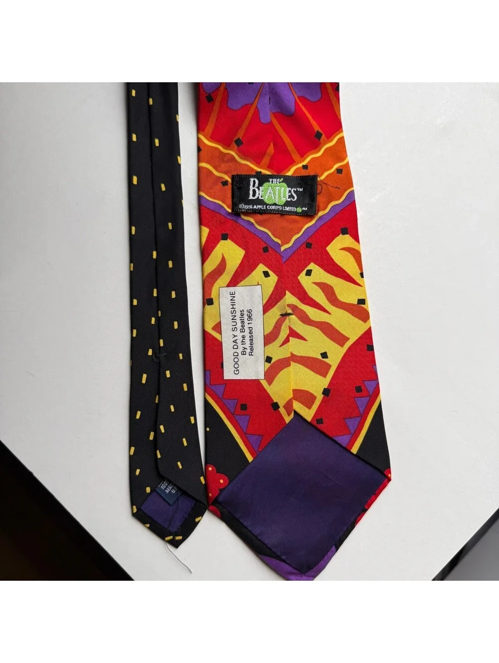 Vintage 1991 The Beatles Good Day Sunshine Silk Tie Made USA Psychedelic